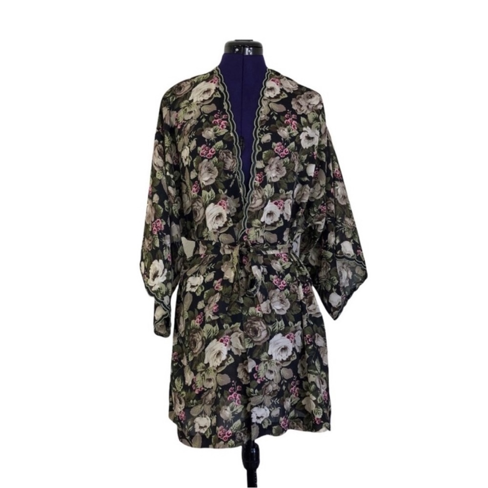 Vintage Val Mode Lingerie Black Floral Patterned Embroidered Robe